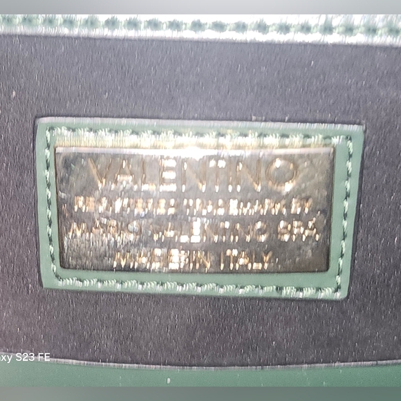 Beautiful Dark Green Valentino Handbag - Picture 5 of 10